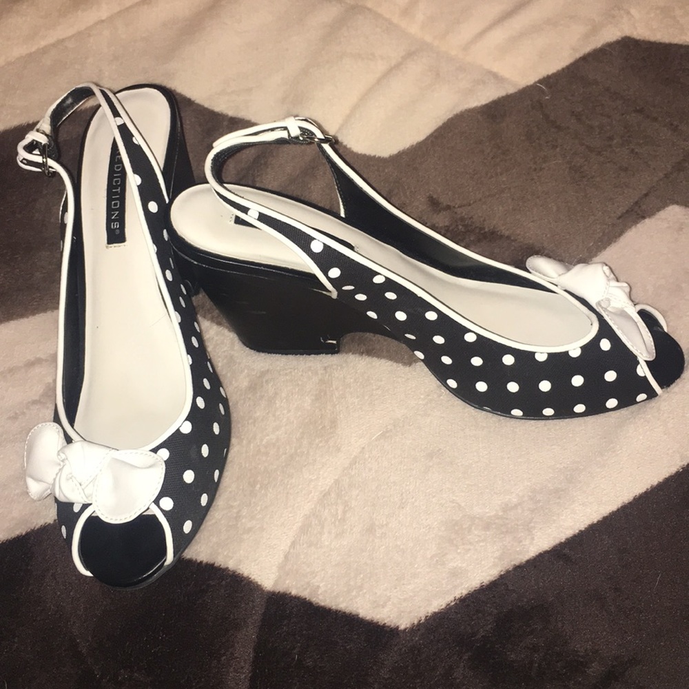 Polka dot wedge sandals